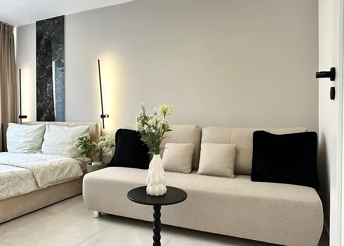 Laciarska 59 3 - 200m Main Square - Self Check-in 20h - Balcony Wrocław