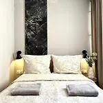 Apartment Laciarska 59 3 - 200m Main Square - Self Check-in 20h - Balcony