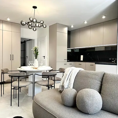 Laciarska 59 3 - 200m Main Square - Self Check-in 20h - Balcony Apartman