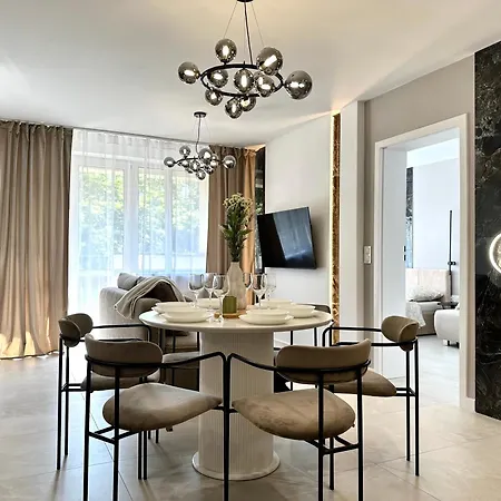 Laciarska 59 3 - 200m Main Square - Self Check-in 20h - Balcony *